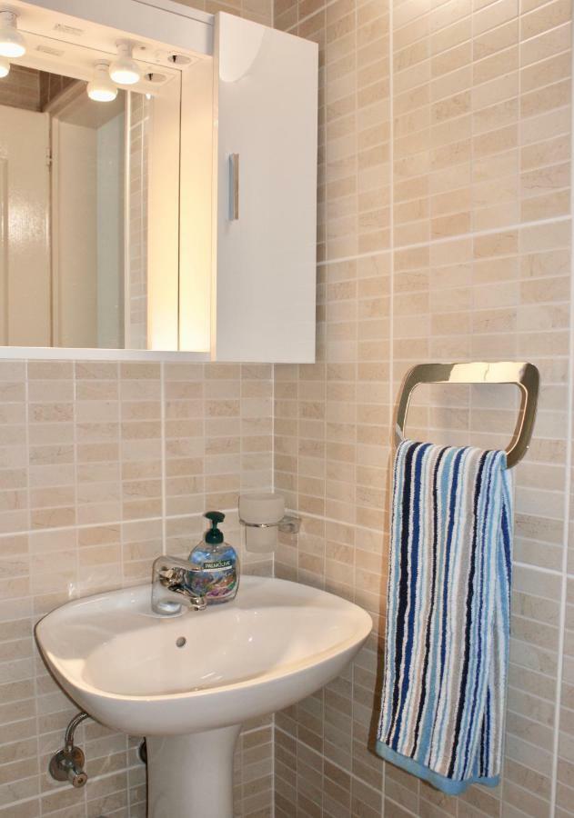 Studio Apartments Morinj المظهر الخارجي الصورة