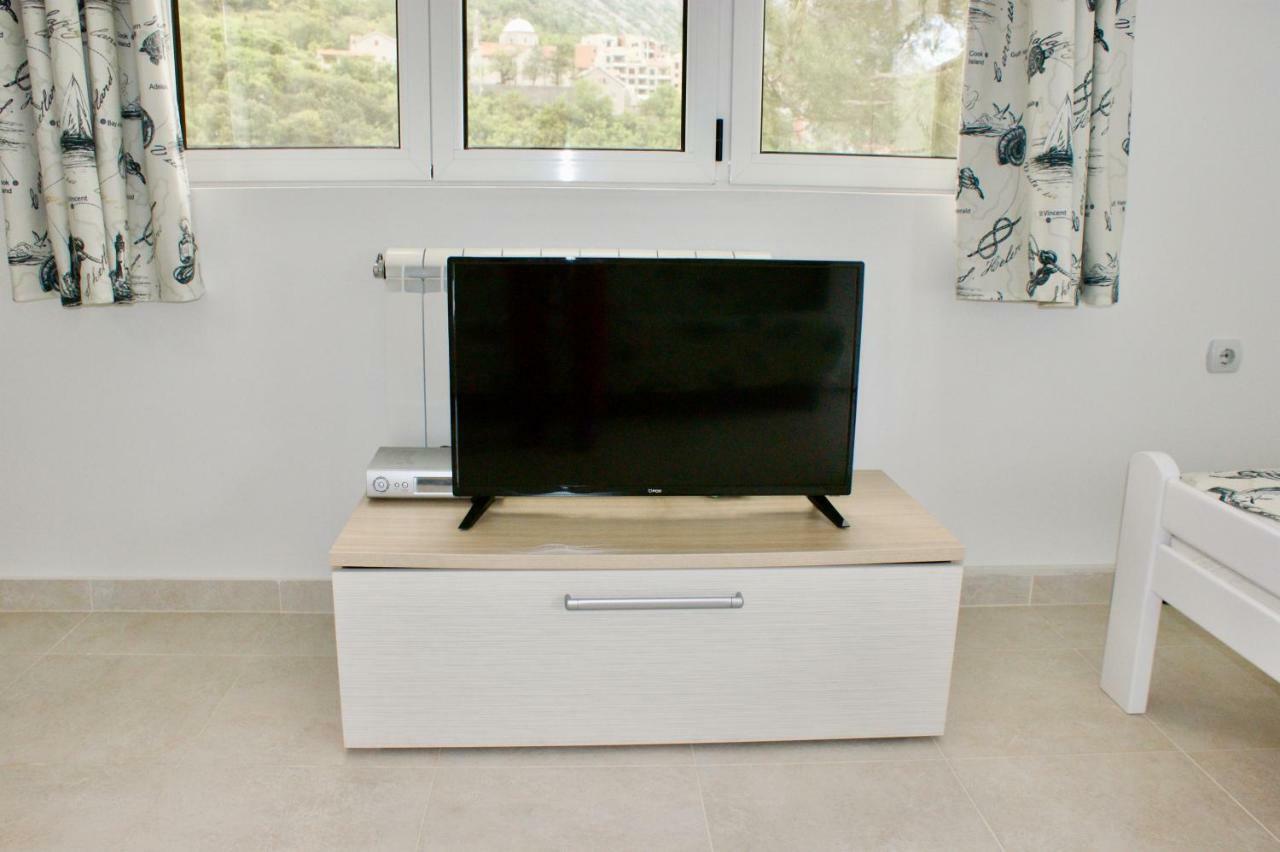Studio Apartments Morinj المظهر الخارجي الصورة