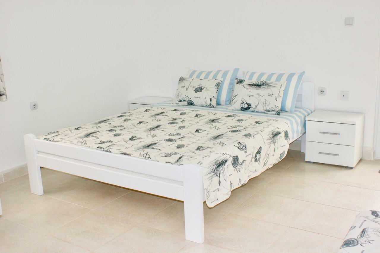 Studio Apartments Morinj المظهر الخارجي الصورة
