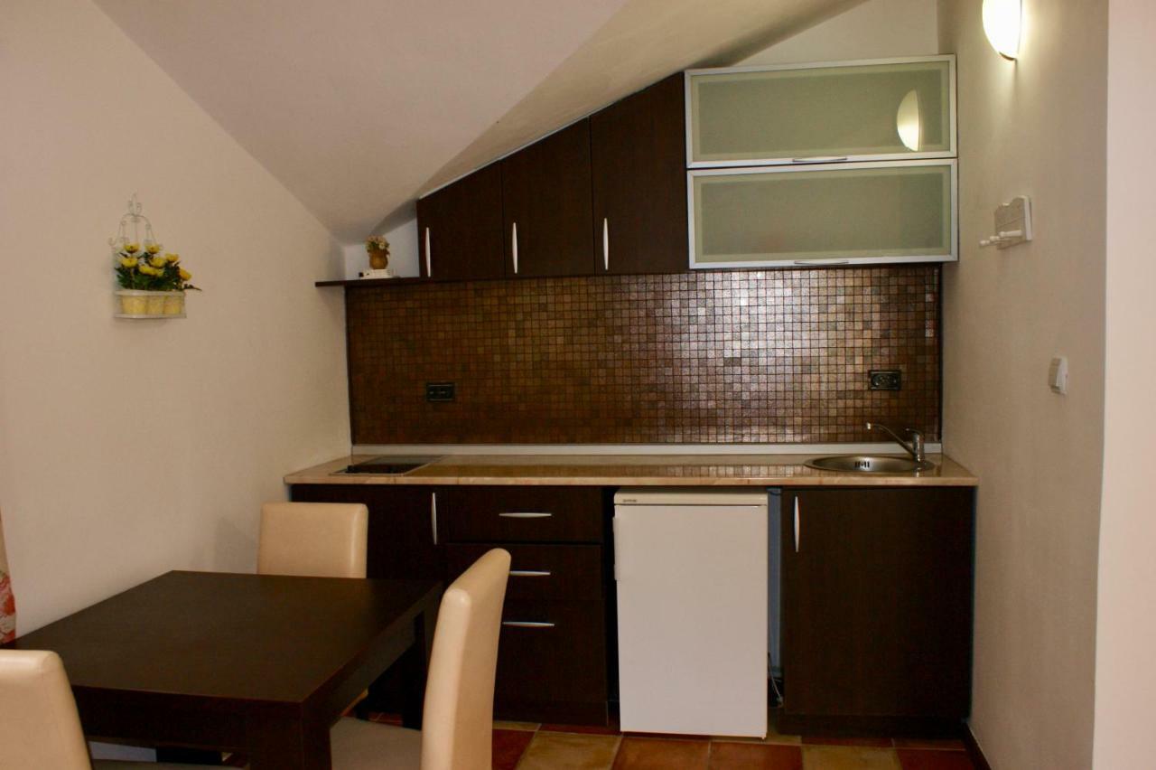 Studio Apartments Morinj المظهر الخارجي الصورة