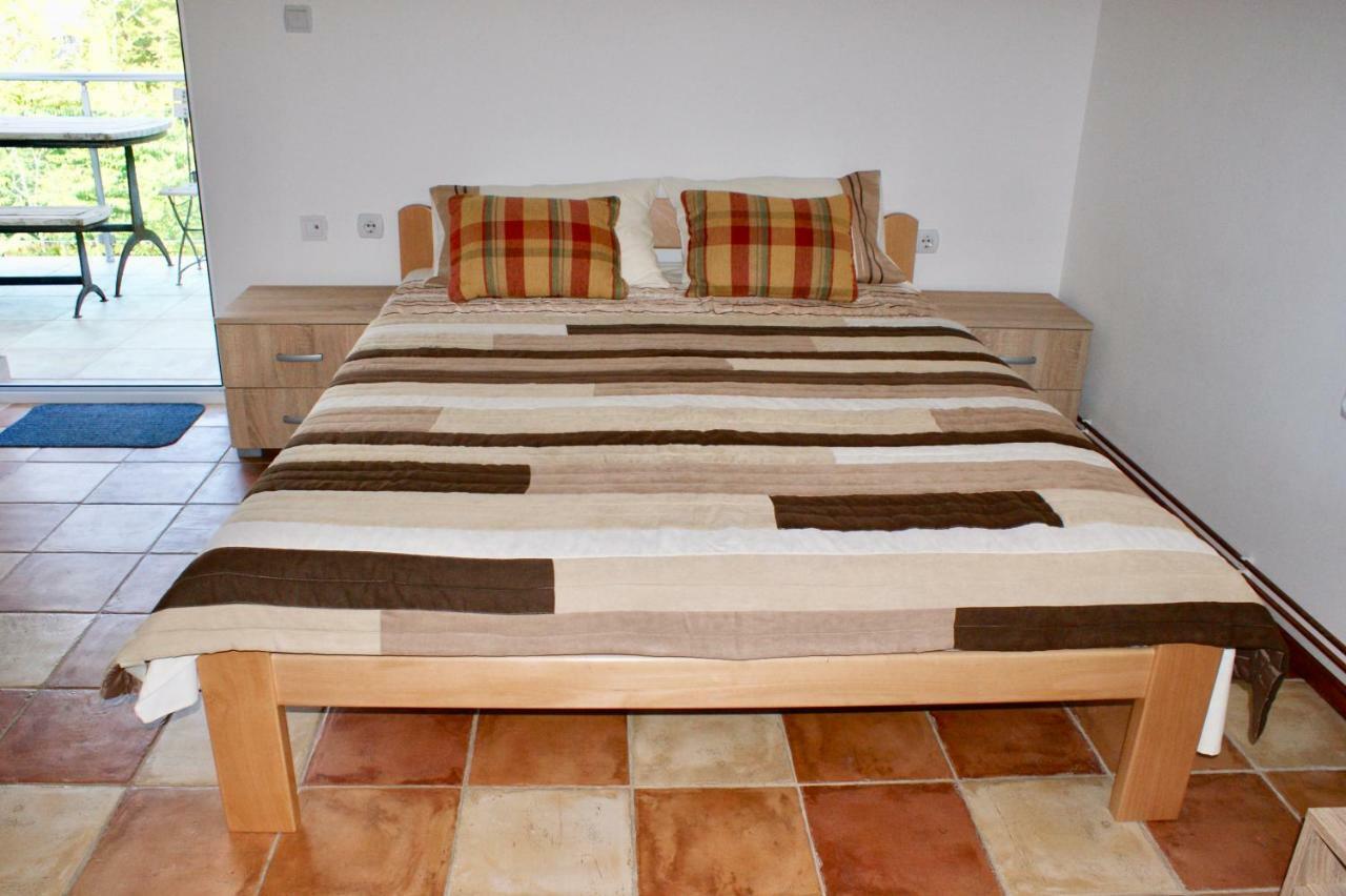 Studio Apartments Morinj المظهر الخارجي الصورة
