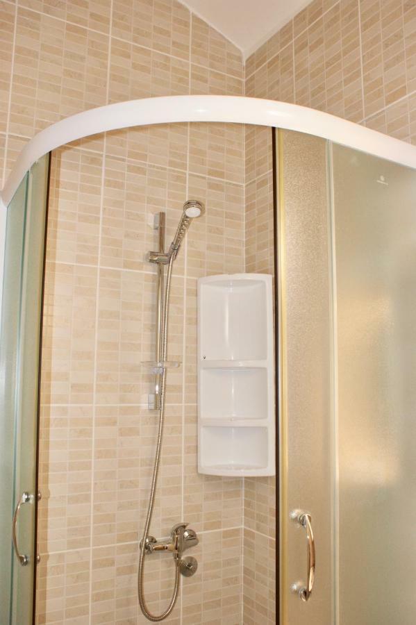 Studio Apartments Morinj المظهر الخارجي الصورة